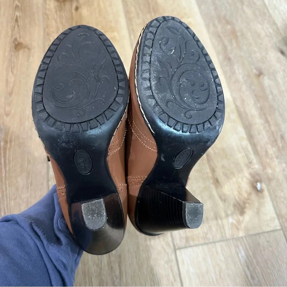 Euro Soft by Sofft Women’s Brown Leather Upper Heeled Ankle Booties Sz 7M GUC - Picture 11 of 11